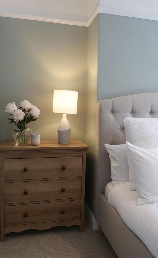 Holiday home Luxury Living Outside The Walls - Sleeps Six! *
