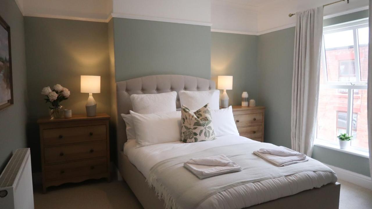 Luxury Living Outside The Walls - Sleeps Six! *