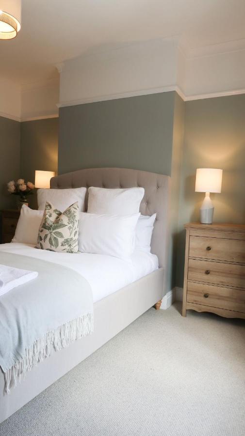 Luxury Living Outside The Walls - Sleeps Six! Holiday home Chester